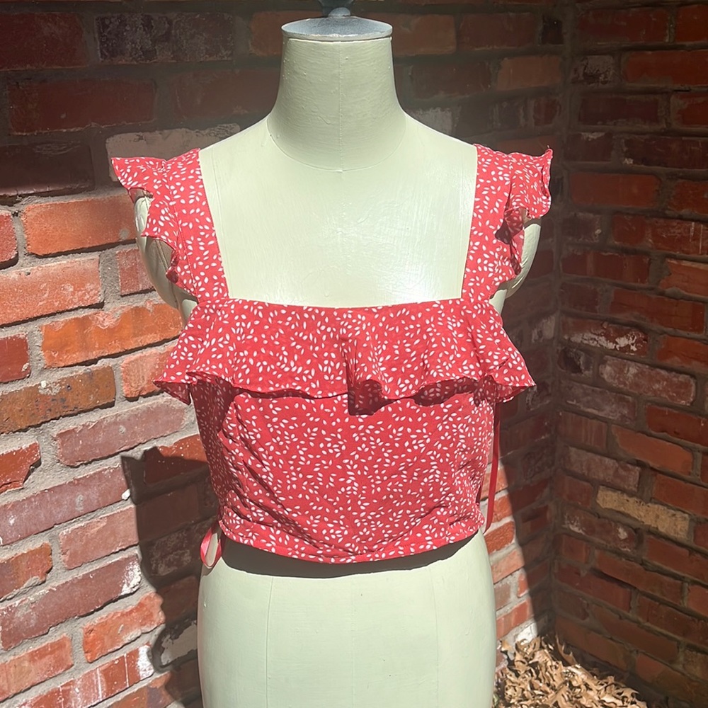 NWT Loveriche Cropped Tank Top size Large